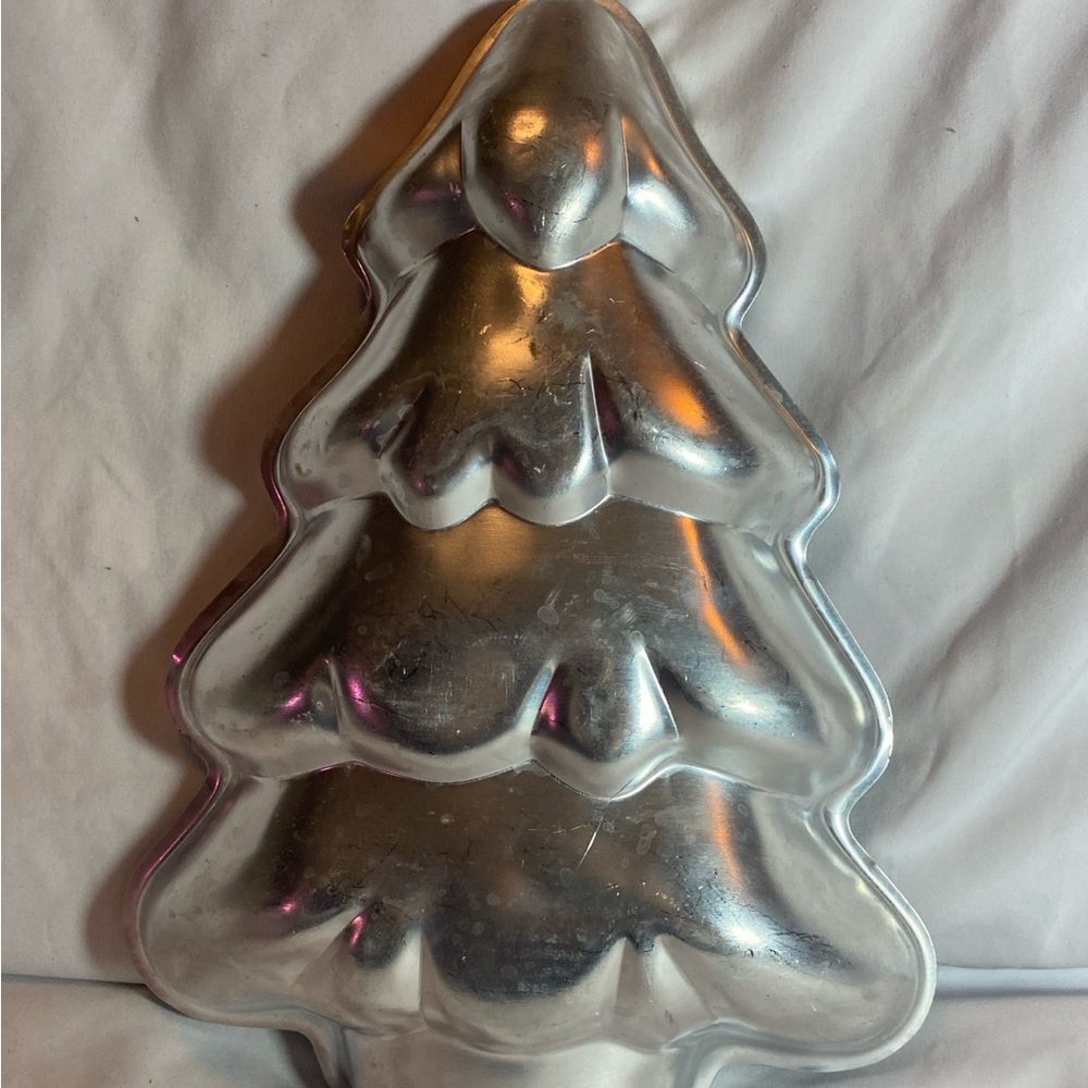 Vintage Wilton 1986 Christmas Tree Cake Pan